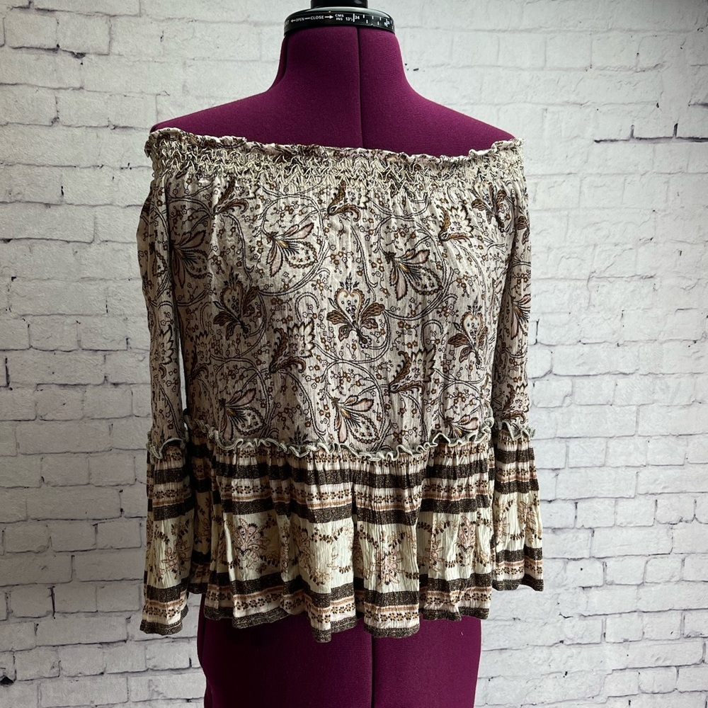 American Eagle Outfitters size small off the shoulder peasant blouse